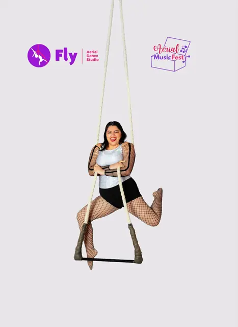 Alumna de Fly en una sesión de fotos de danza aérea